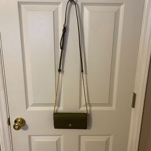 Michael Kors pocket book